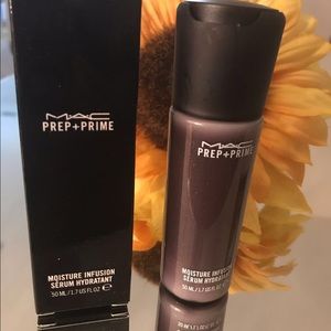 ◼️Pre+prime moisture infusion Mac◼️
